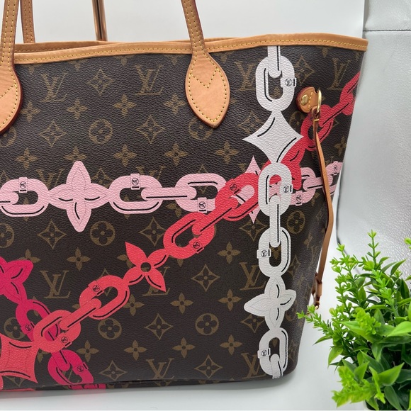 Louis Vuitton Limited Edition Neverfull MM ❤️ - Picture 2 of 16